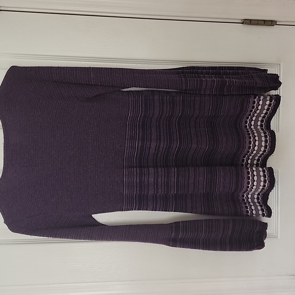 Sweater - Picture 3 of 3